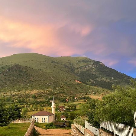 Lura Hotel Fushe-Lure Zewnętrze zdjęcie