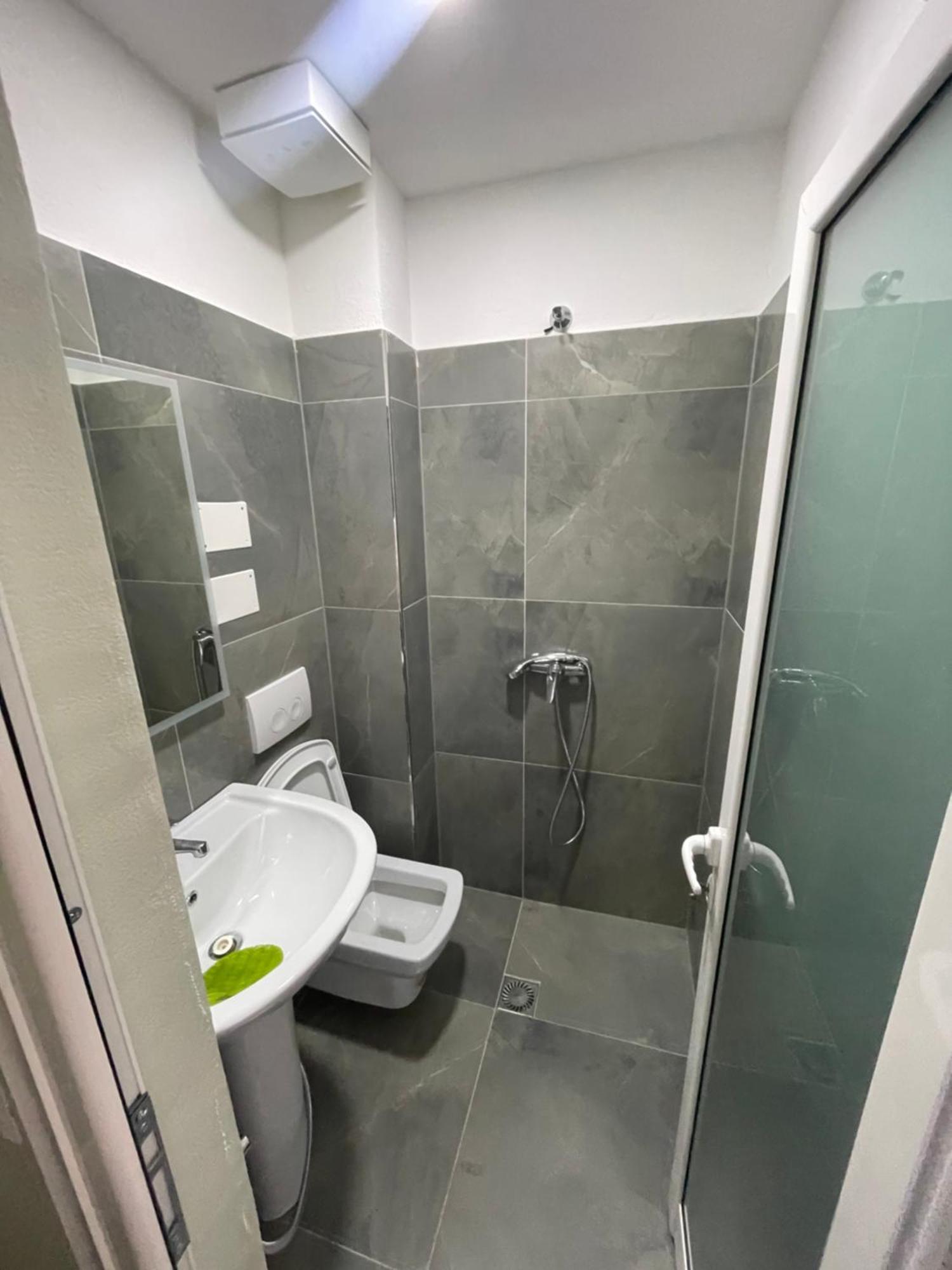 Lura Hotel Fushe-Lure Zewnętrze zdjęcie