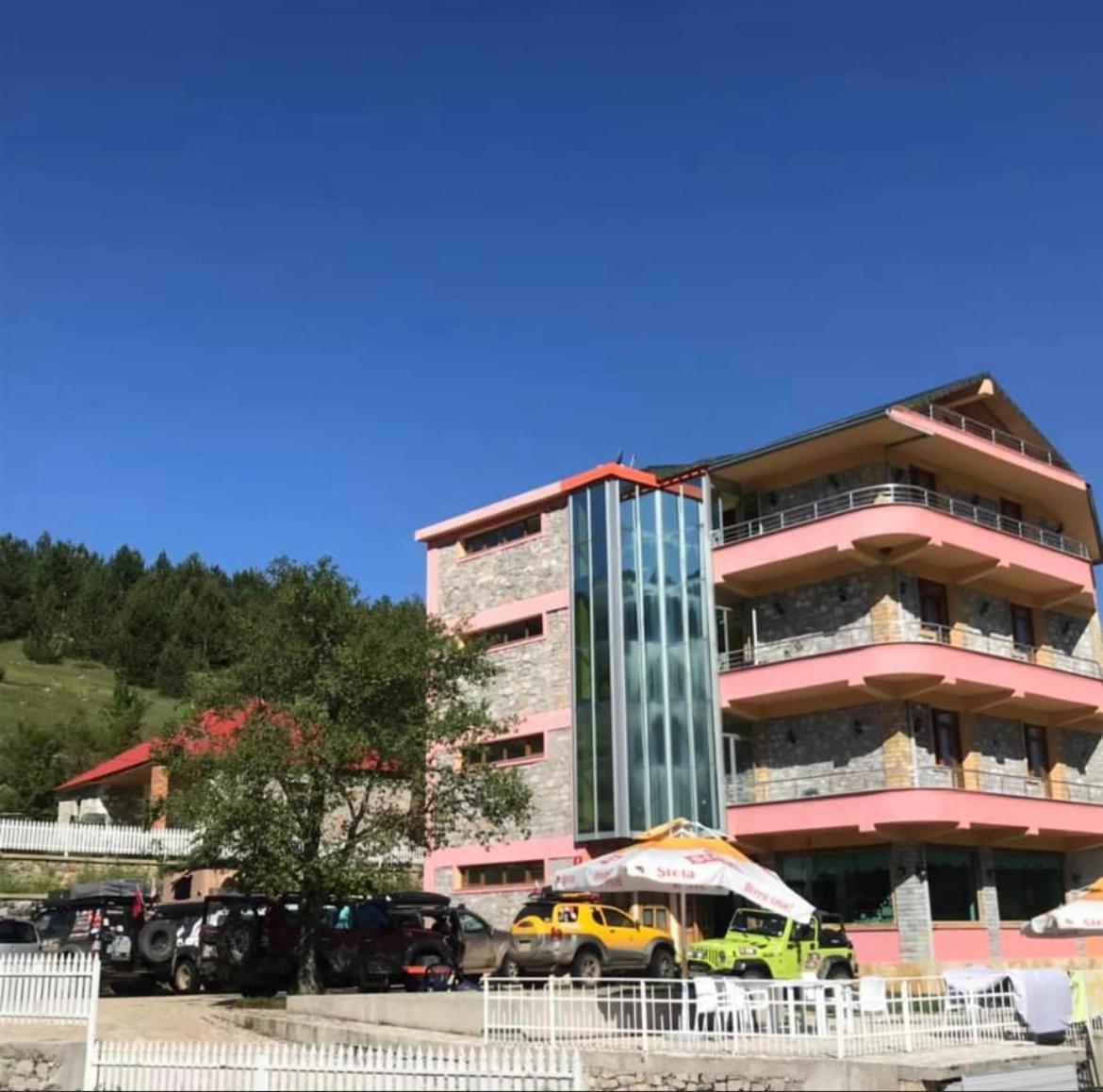 Lura Hotel Fushe-Lure Zewnętrze zdjęcie