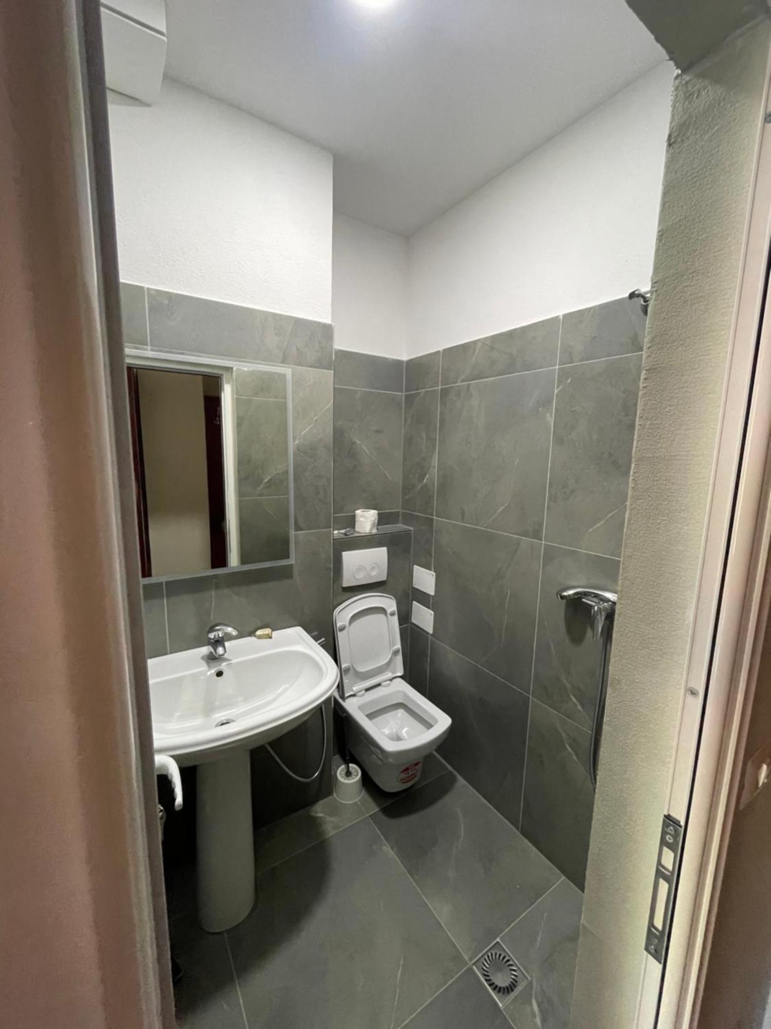 Lura Hotel Fushe-Lure Zewnętrze zdjęcie