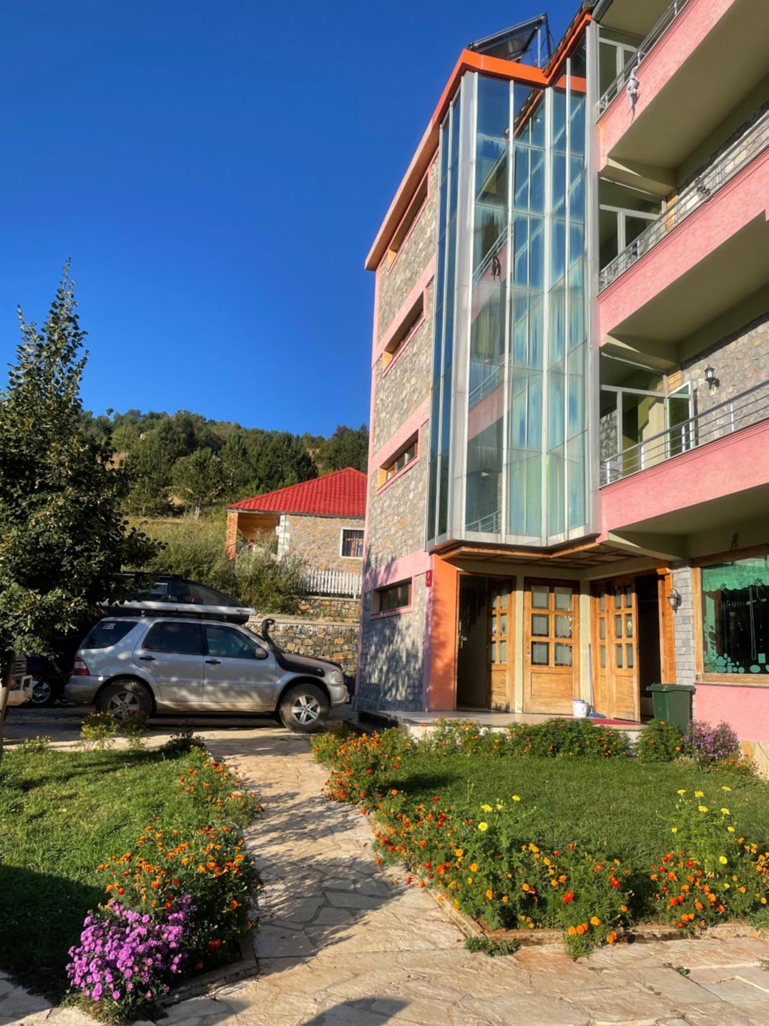 Lura Hotel Fushe-Lure Zewnętrze zdjęcie